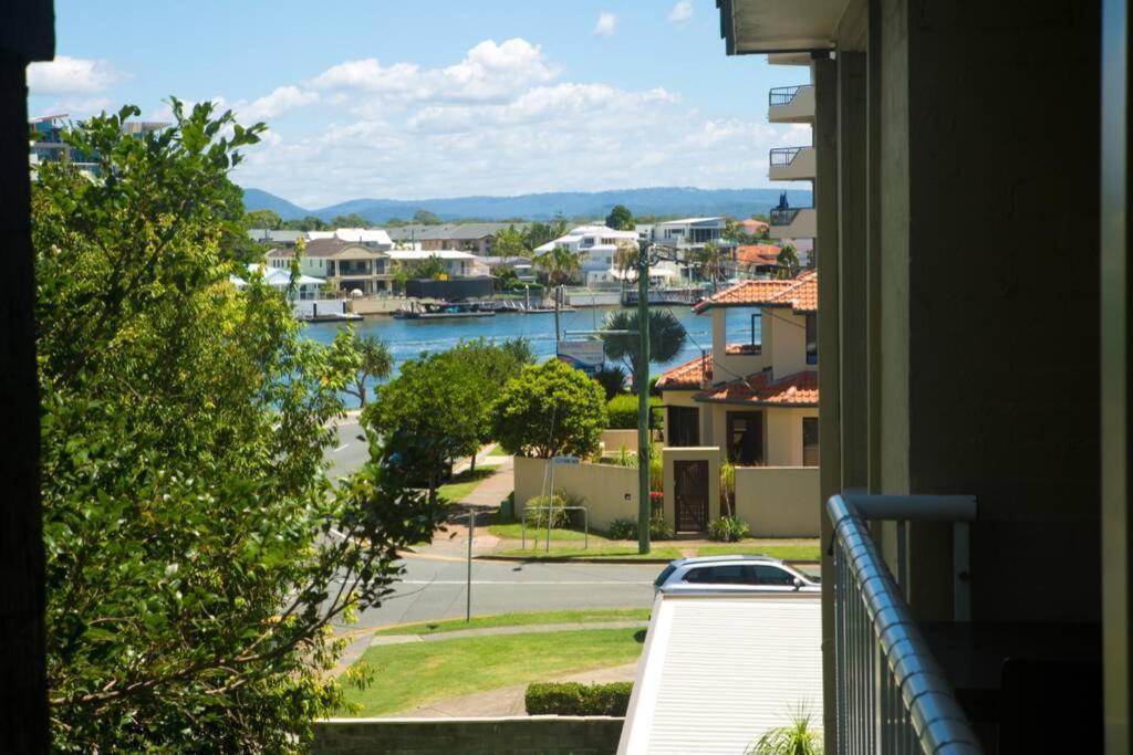 Surfers Paradise Self Contained 1 Bed Unit Голд-Кост Экстерьер фото